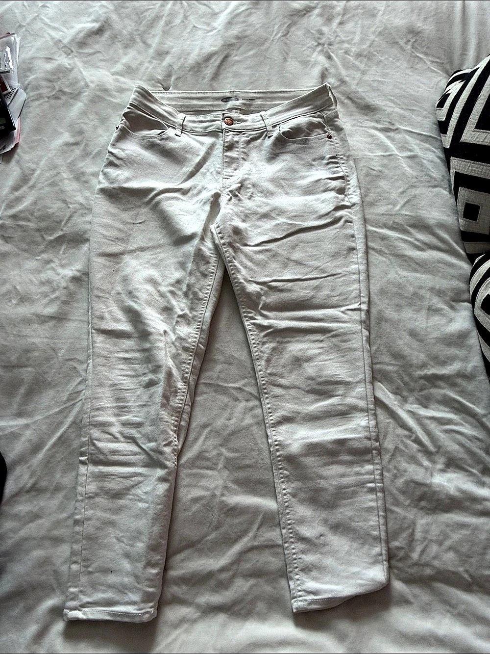 Old Navy Super Skinny Ankle Jeans White Size 8